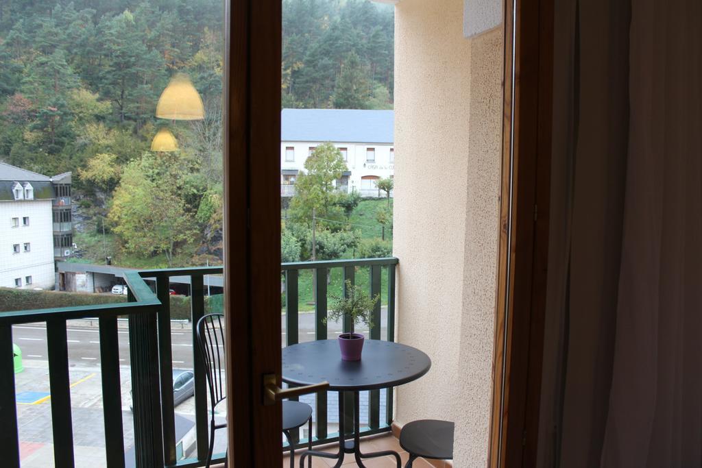 칸프랑크 Vivienda Turistica Pirineos XXI 아파트 객실 사진